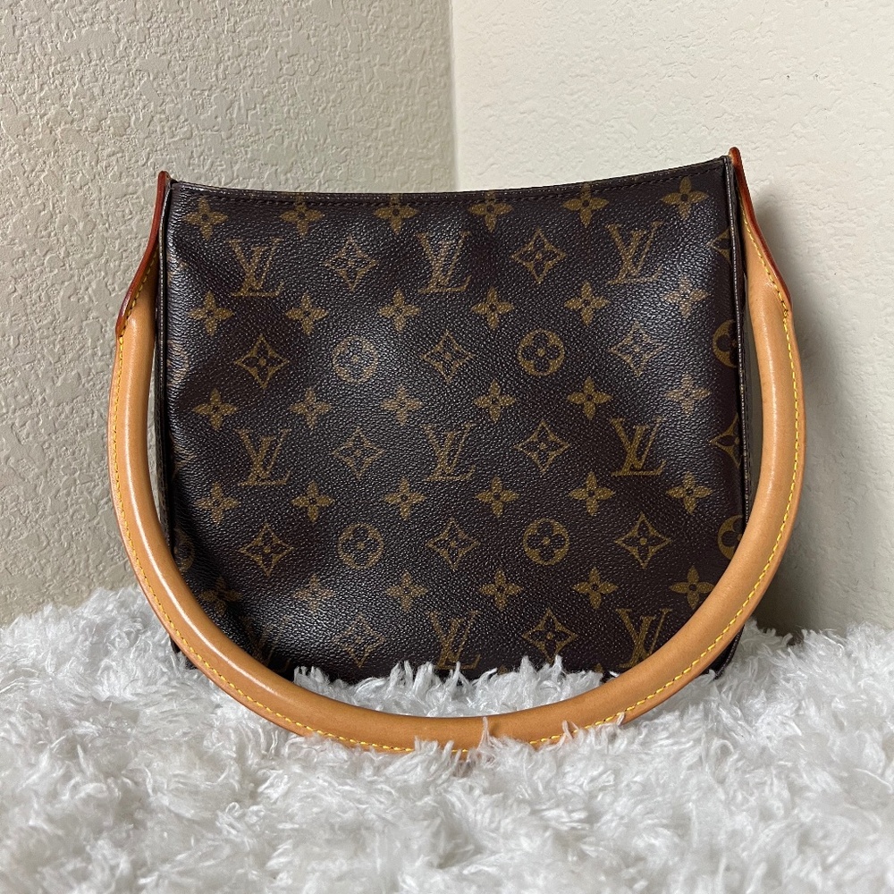 Louis Vuitton Monogram Looping MM